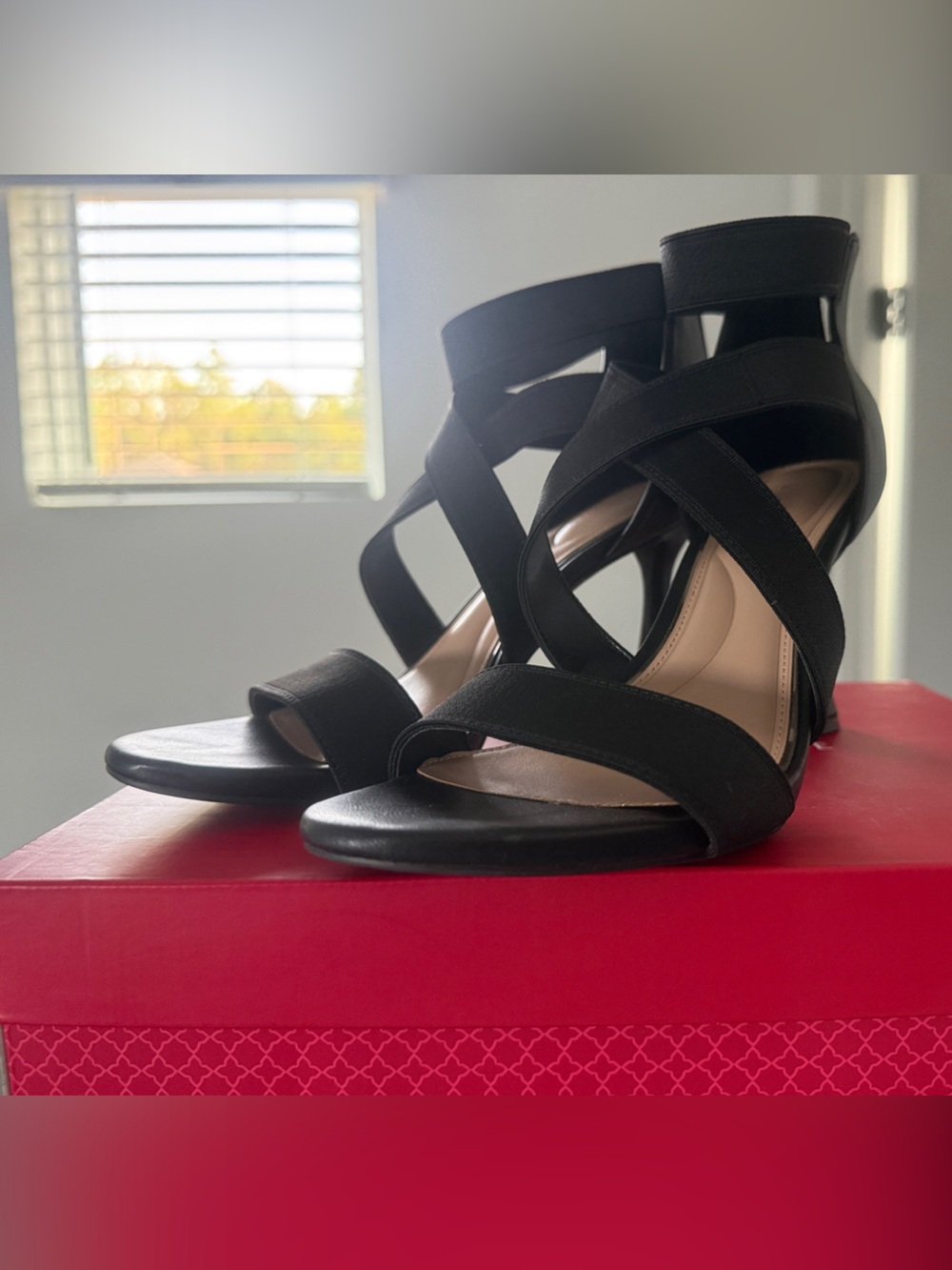 Kelly & Katie Black Strappy Platform Heels